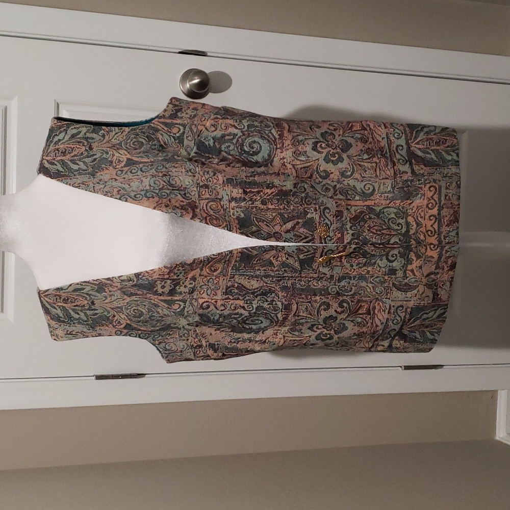 Vest Size 18/20